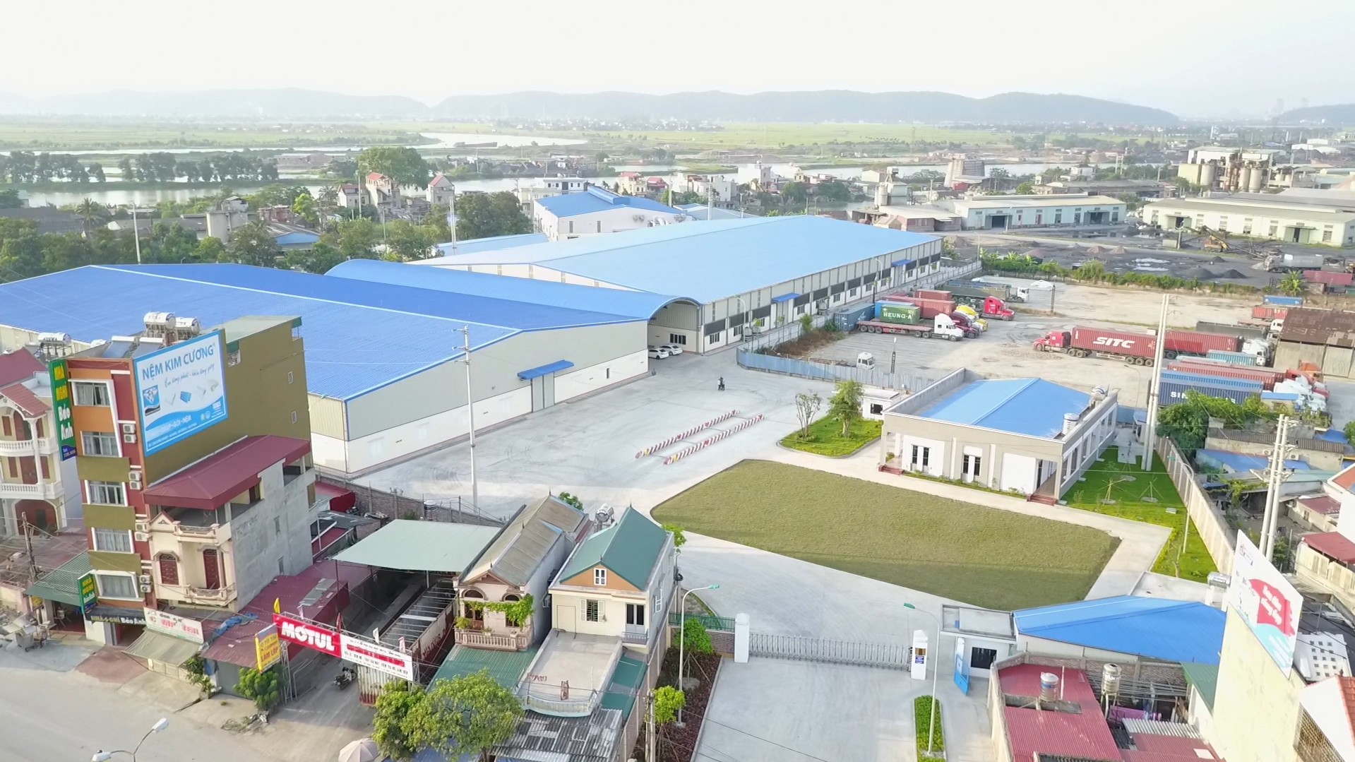 (Ảnh 2) Hàng triệu công trình sử dụng tấm lợp TONMAT.