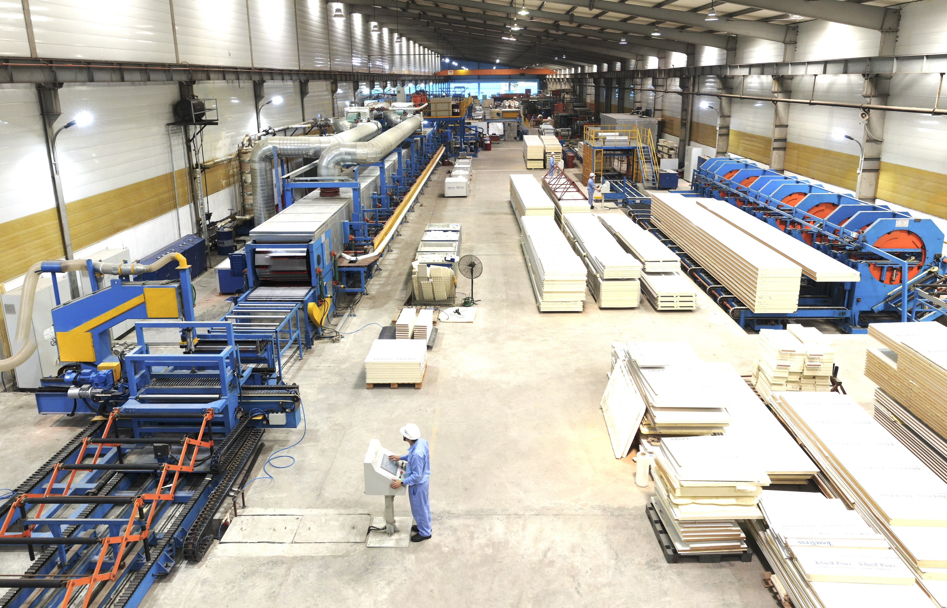 (Ảnh 3) TONMAT Group mở rộng quy mô xuất khẩu tới thị trường quốc tế. (1)